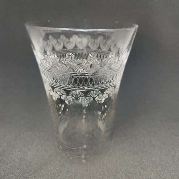 Vintage Fostoria Etched Large Cloverleaf Flair 6 oz. Juice Glass Heavy Base Boho - Picture 2 of 12